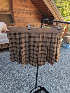 NWOT 3X Hot Topic Brown Plaid Pleated Mini Skirt